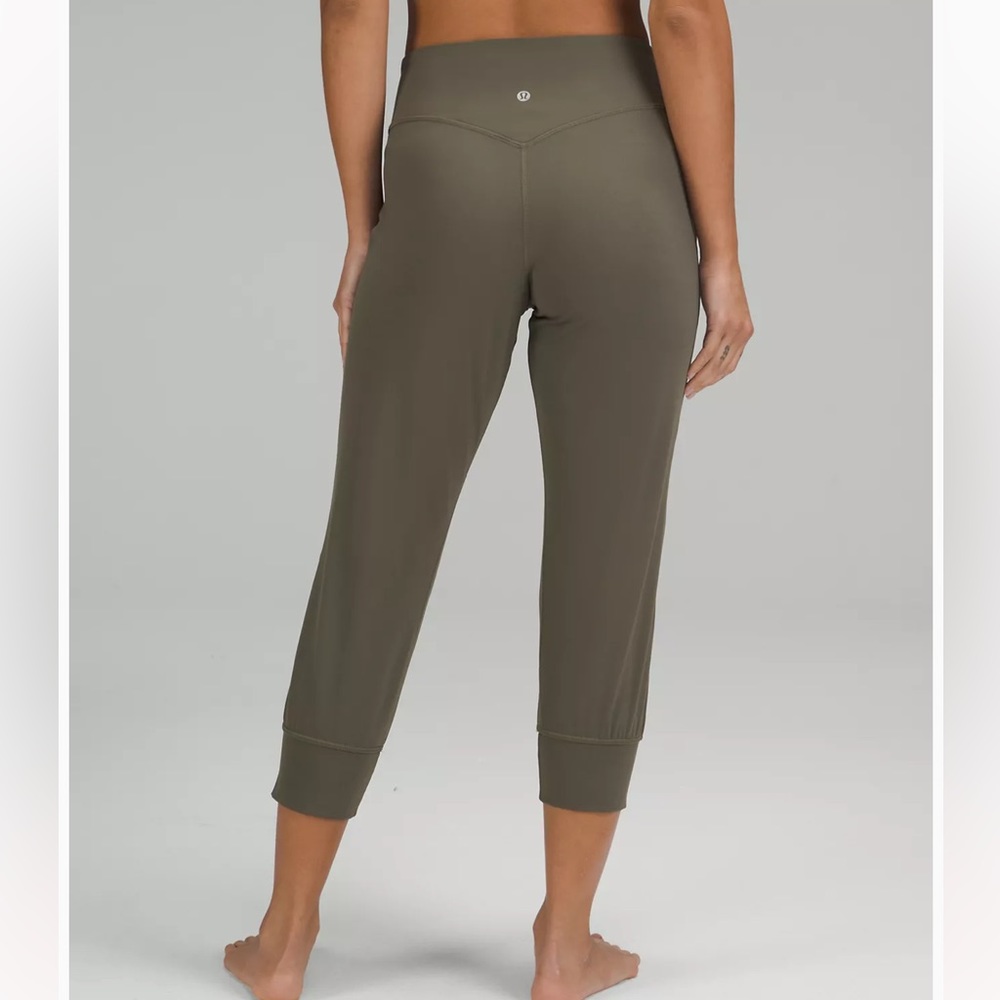 Lululemon Align High-Rise Cropped Joggers